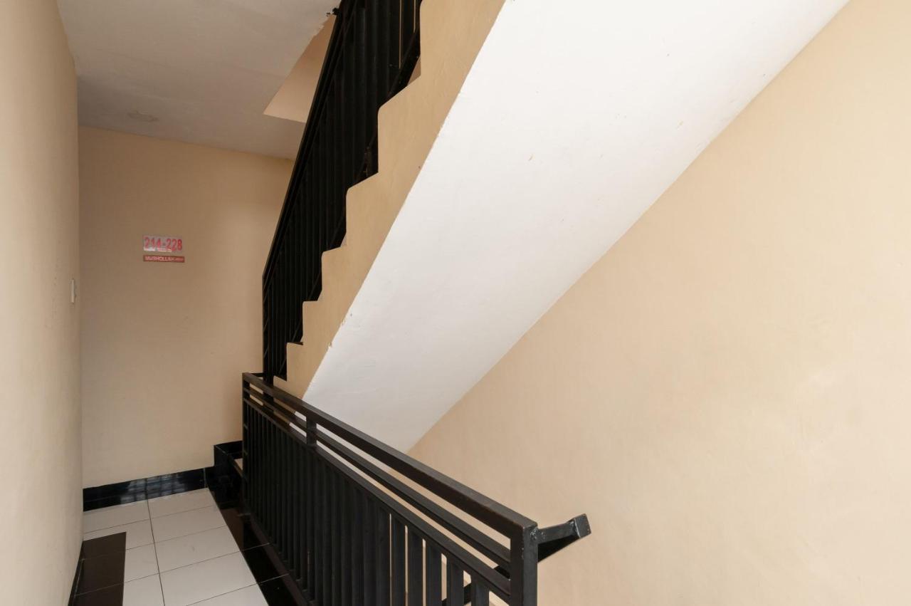 Urbanview Hotel Syariah Residence Medan By Reddoorz Εξωτερικό φωτογραφία